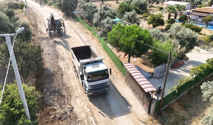 Büyükşehir yolları yeniliyor