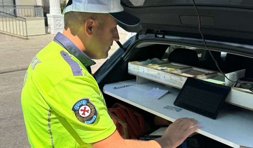 Nazilli’de trafik denetimi.. Ters yönden giden sürücülere ceza yağdı