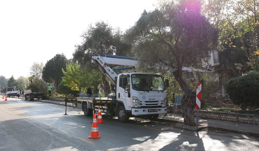 Aydın Büyükşehir Belediyesi kentin dört bir yanında çalışmalarına devam ediyor