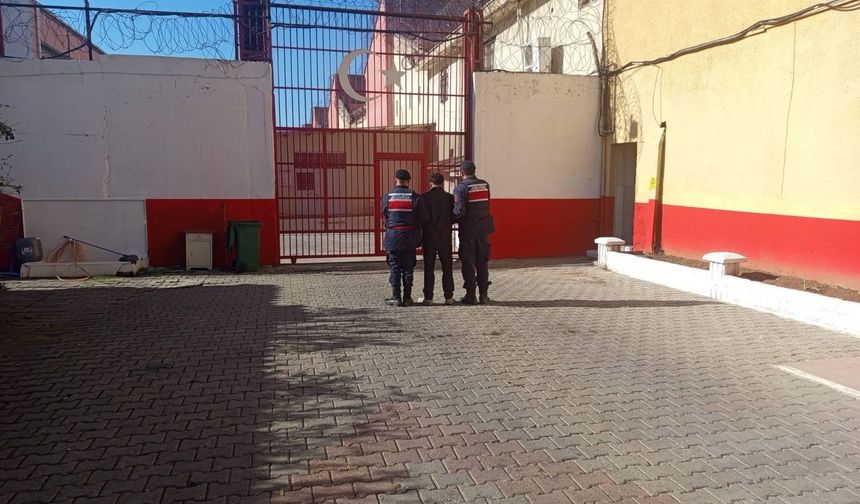 Aydın’da 2 aranan şahıs yakalandı