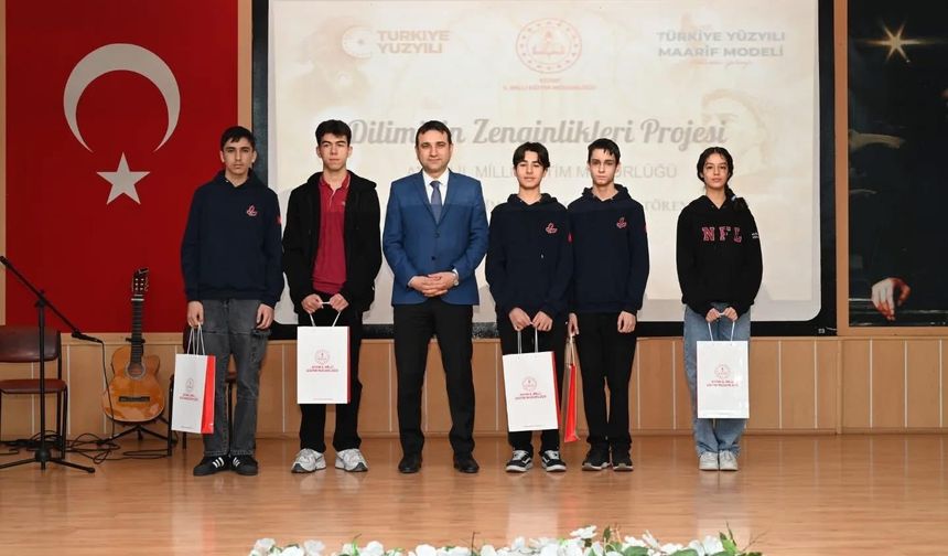 Aydın Lisesi, dil yarışmasında 5 ödülün 3’ünü aldı