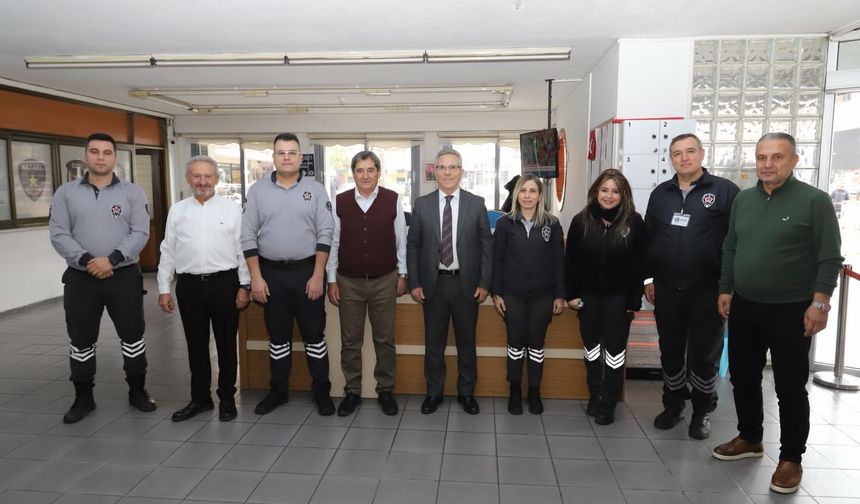 Başkan Tetik mesai arkadaşlarının yeni yılını kutladı