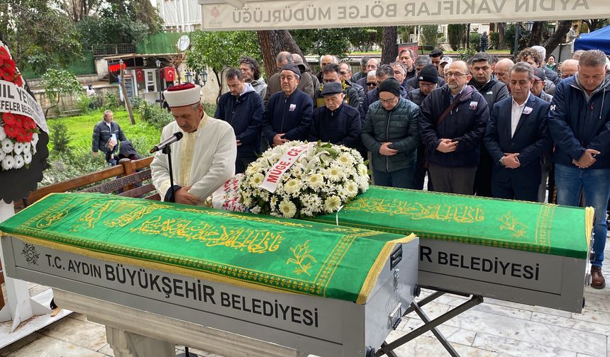 Bıçaklanarak öldürülen yaşlı çift son yolculuklarına uğurlandı