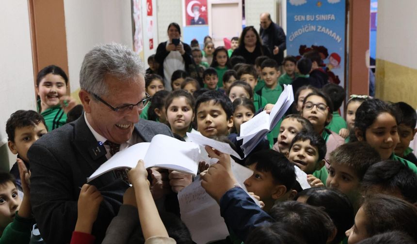 Başkan Tetik öğrencilere belediyeciliği anlattı