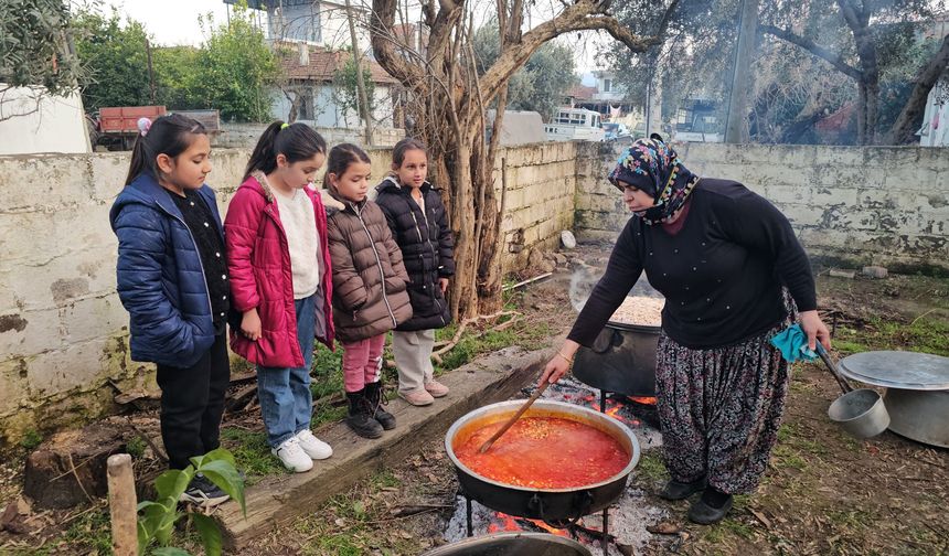 Öğrenciler, velileri ile iftarda buluştu