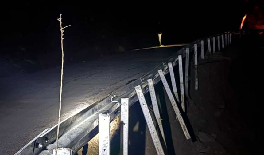 Yol çöktü, sürücülere uyarı yapıldı