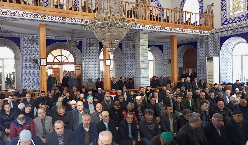 Nazilli’de camiler doldu taştı