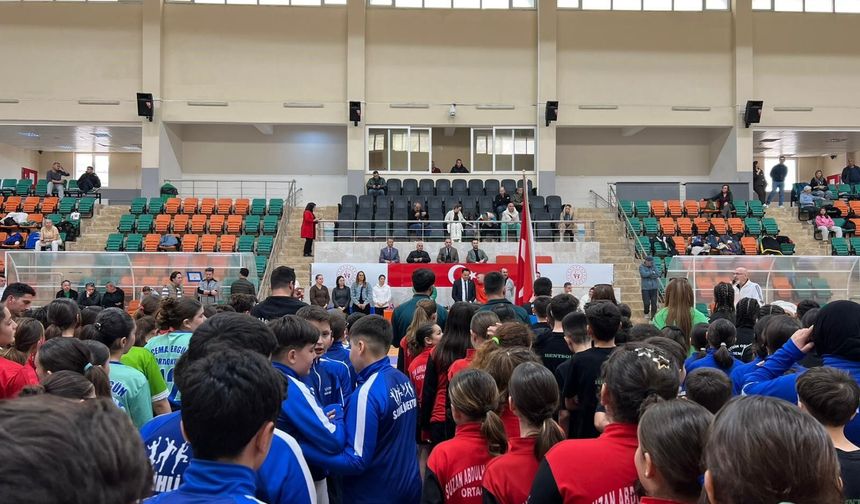 Hentbol Şampiyonası Aydın'ın ev sahipliğinde başladı