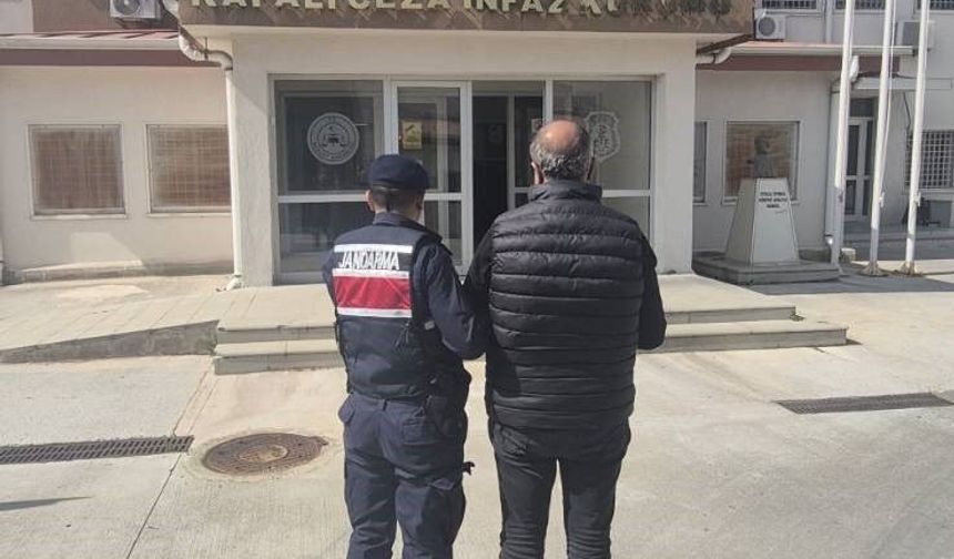 Çeşitli suçlardan aranan şahıslar jandarmadan kaçamadı