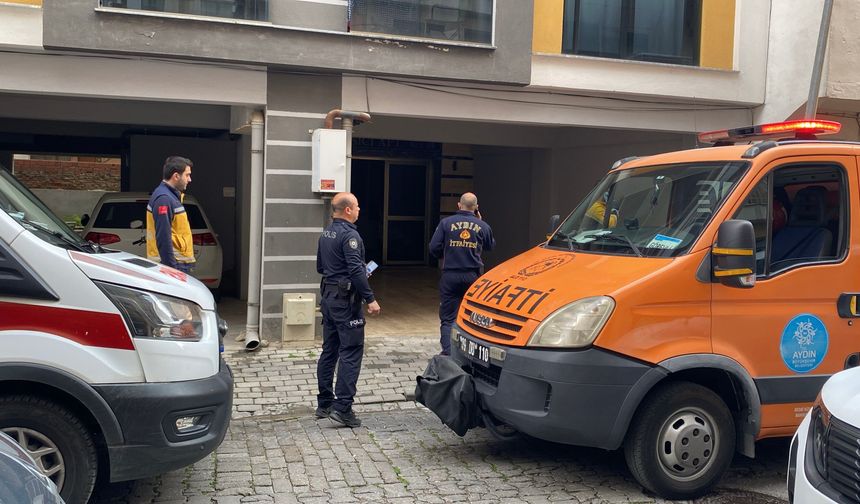 Asansörde mahsur kalanların yardımına itfaiye ekipleri koştu