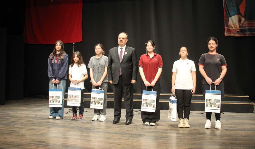 Aydın'da İstiklal Marşı'nın kabulü törenle kutlandı