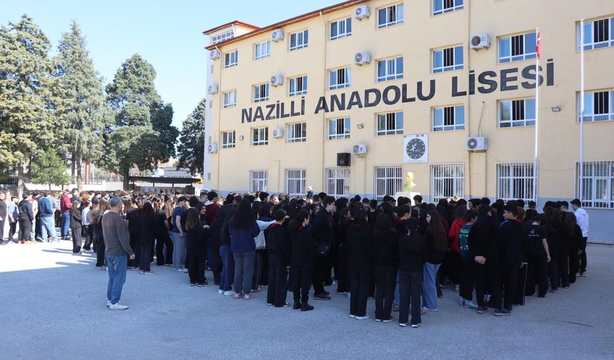 Nazilli’de Deprem Haftası kapsamında öğrencilere afet eğitimi