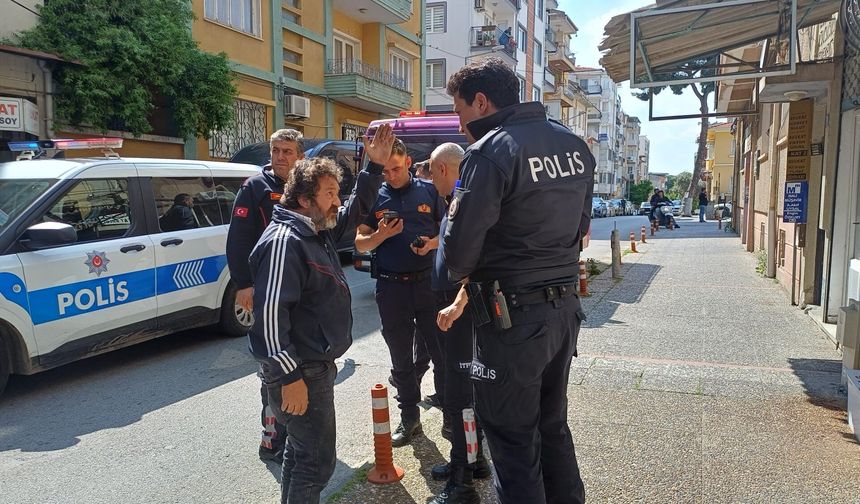 Çatıda yaktığı kablo ekipleri harekete geçirdi