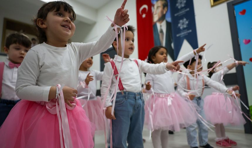 Aydın Büyükşehir Belediyesi’nin Çocuk Gelişim Merkezleri’nde 23 Nisan etkinlikleri düzenlendi