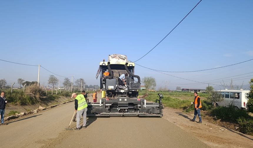 Başkan Çerçioğlu’nun öncülüğünde Aydın’ın tüm ilçelerinde yol yapım ve yenileme çalışmaları sürüyor