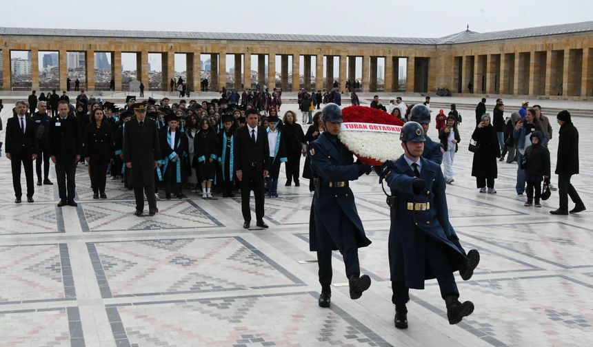 Maarifin kalbinde anlamlı ziyaret
