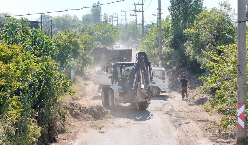 Başkan Çerçioğlu kırsal mahallelerden kent merkezlerine kadar Aydın’ın dört bir yanında çalışmalarını sürdürüyor