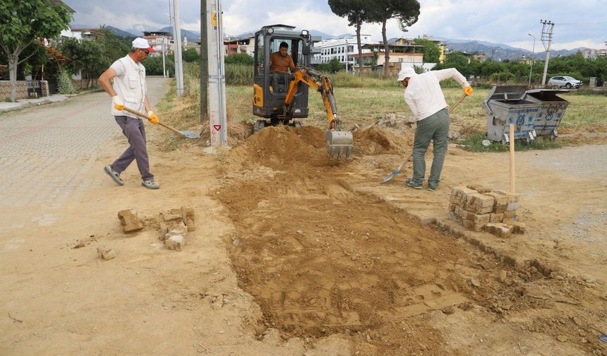 Nazilli’de yol çalışmaları sürüyor