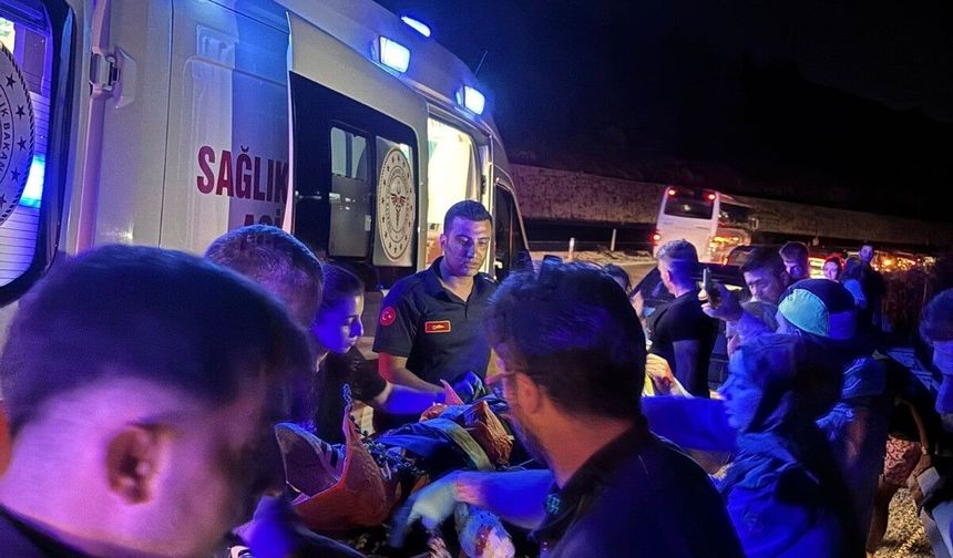 Motosiklet kazasında 1’i ağır 2 yaralı