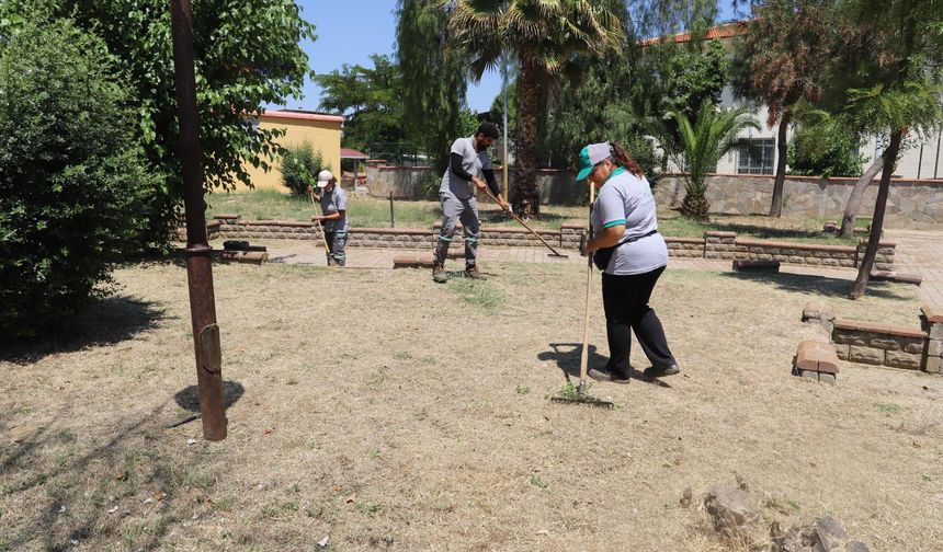 Nazilli Belediyesi temizlik çalışmalarına devam ediyor