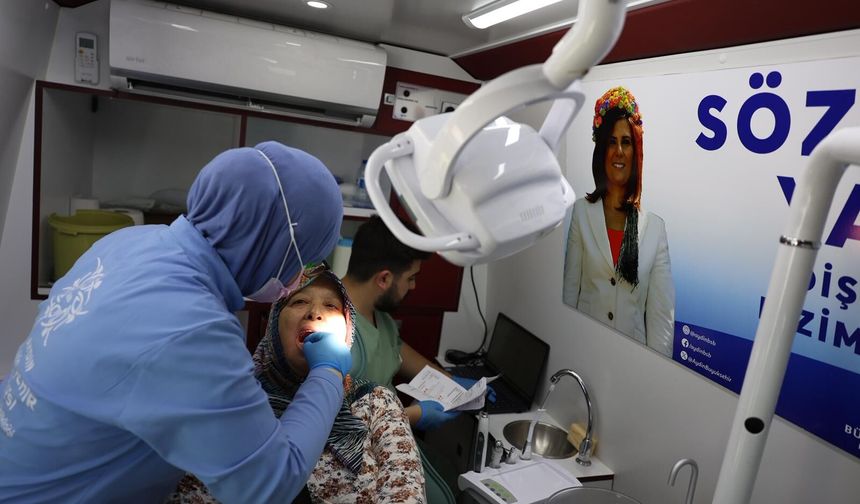 Başkan Çerçioğlu Mobil Ağız ve Diş Sağlığı hizmetlerini Çine'de vatandaşlarla buluşturdu