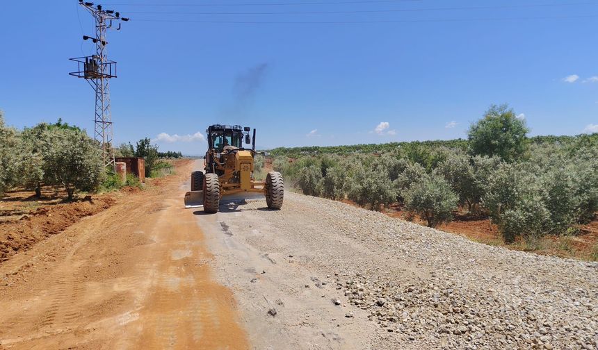 Başkan Çerçioğlu’nun öncülüğünde Aydın’ın tüm ilçelerinde yol yapım ve yenileme çalışmaları devam ediyor