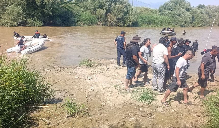 Menderes Nehri'nde kaybolan çocuğun cansız bedenine ulaşıldı