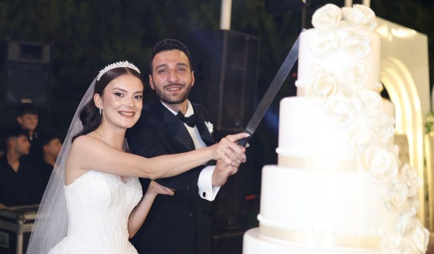 Cintosun ailesinin mutlu günü.. Nazilli'de görkemli düğün