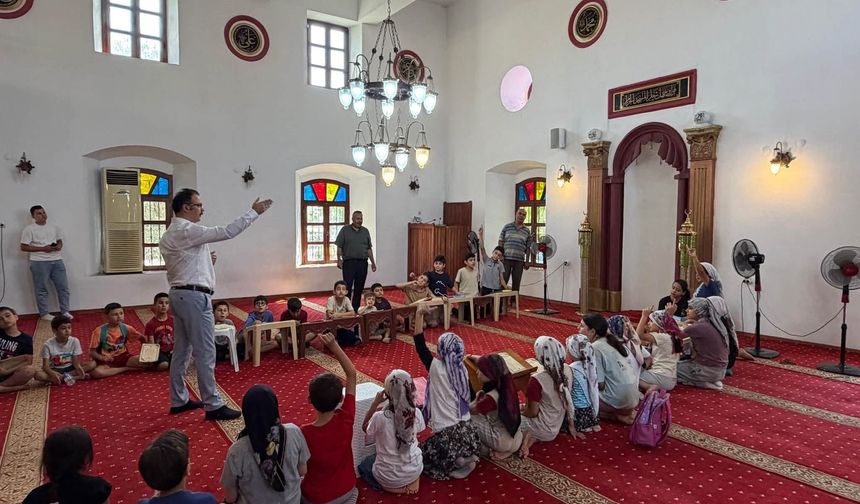 Kaymakam Ateş, Kur'an kursu öğrencileriyle buluştu