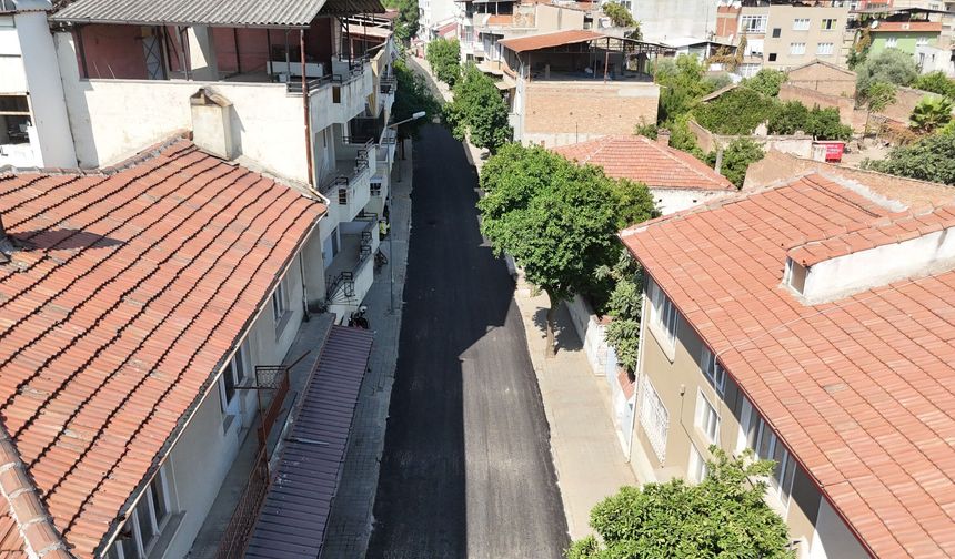 Nazilli Belediyesi ilçedeki yol çalışmalarını sürdürüyor