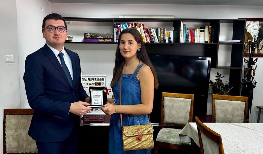 Bozdoğan’da LGS başarısı gösteren öğrenciler ödüllendirildi