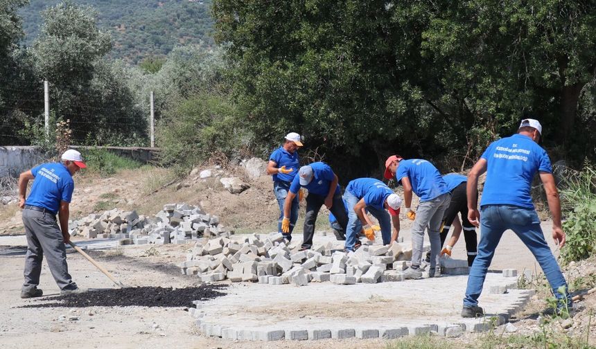 Bozdoğan Belediyesi Eymir Mahallesi’nde parke taşı döşeme çalışmasını tamamladı