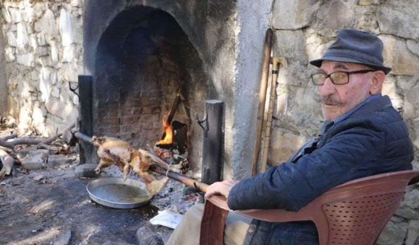 Ömrü ateş başında geçmişti.. Yörük mutfağının usta ismi hayata veda etti