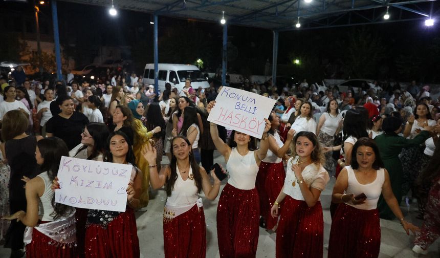 Nazilli'de unutulmaz gece.. Hasköy'de eğlence zirve yaptı