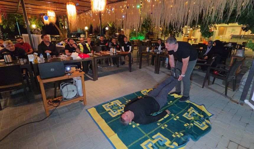 Motosiklet tutkunları ilkyardım eğitimi aldı