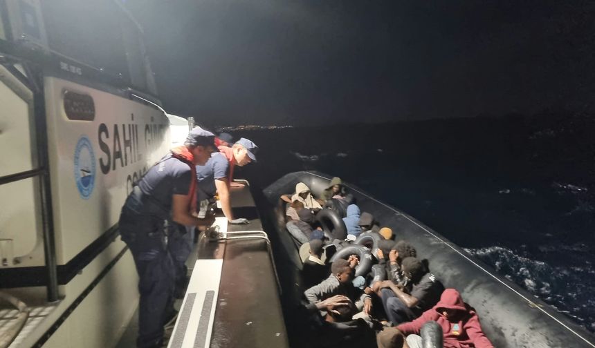 Aydın açıklarında 22 düzensiz göçmen yakalandı