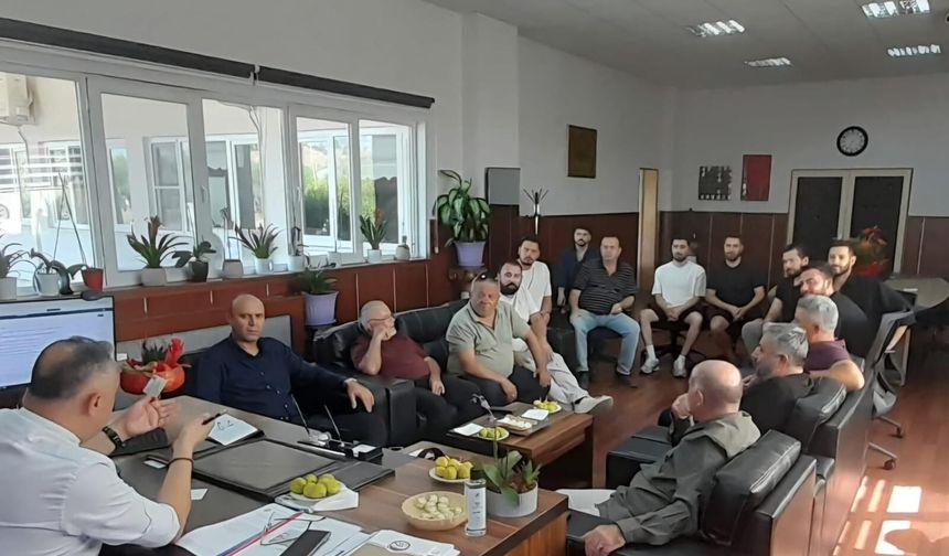 Nazilli’de İİBF’de üniversite ve esnaf buluşması