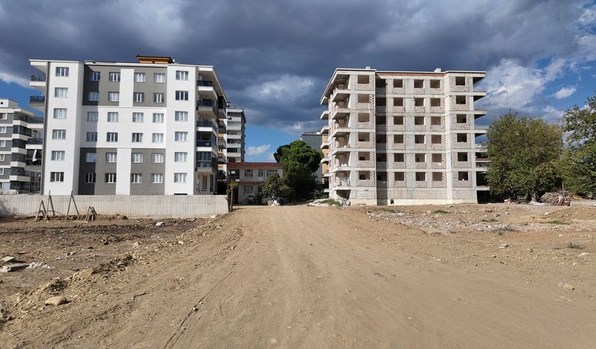 Metruk bina yıkıldı, trafik rahatlayacak