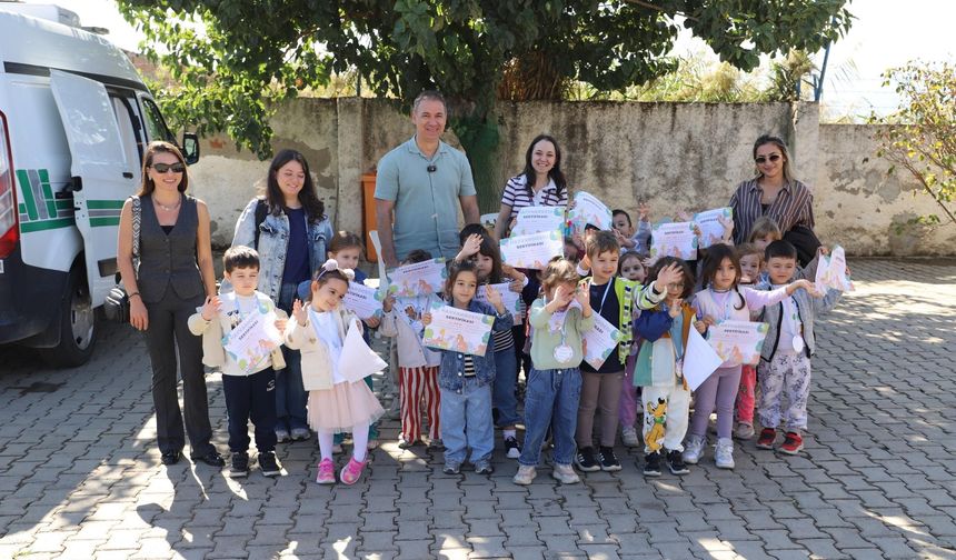 Nazilli’de minik öğrenciler can dostlarla bir araya geldi