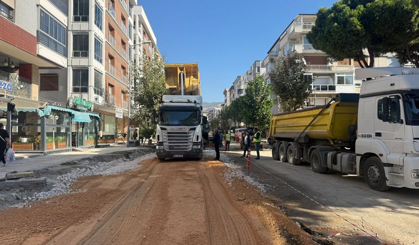 Başkan Çerçioğlu Aydın’ın dört bir yanında yol yapım ve yenileme çalışmalarını sürdürüyor
