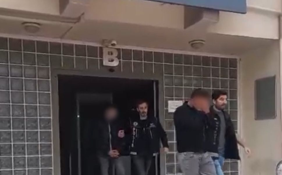 Zehir tacirleri kovalamaca sonucu yakalandı