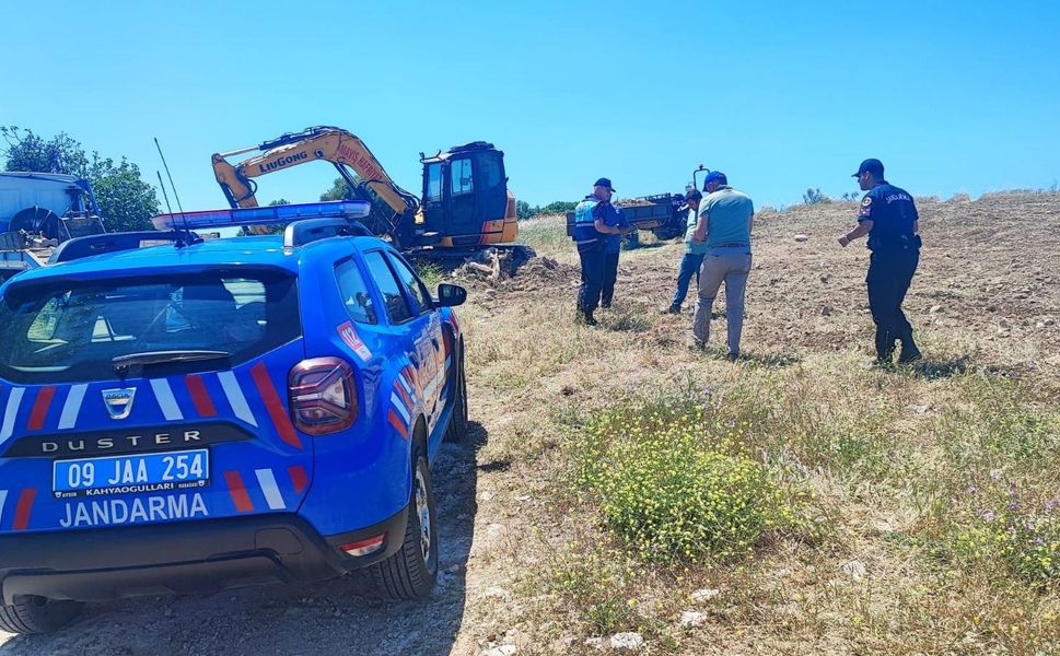 Kaçak kazı yapan 3 şahıs suçüstü yakalandı