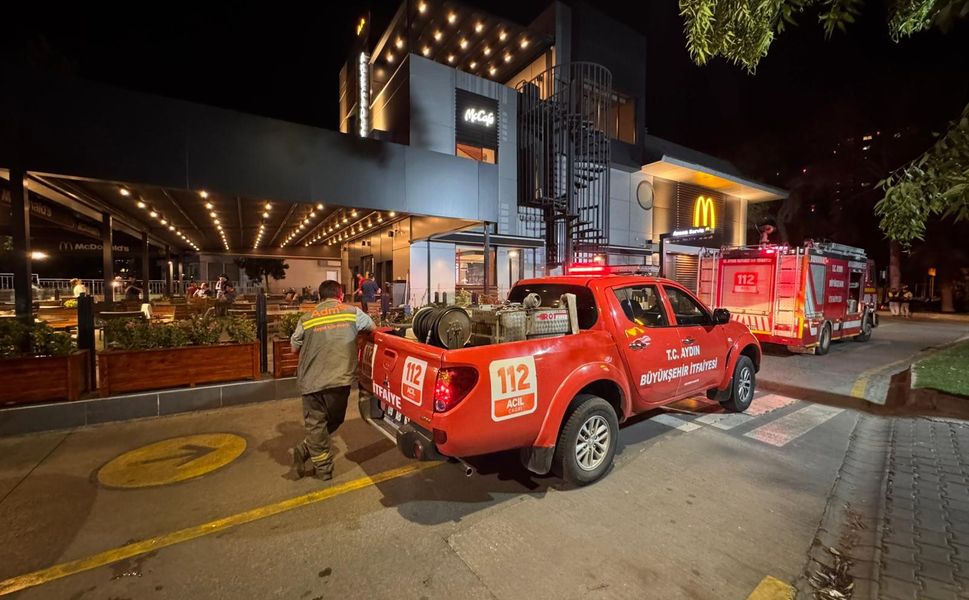 Mc Donald's'da yangın paniği