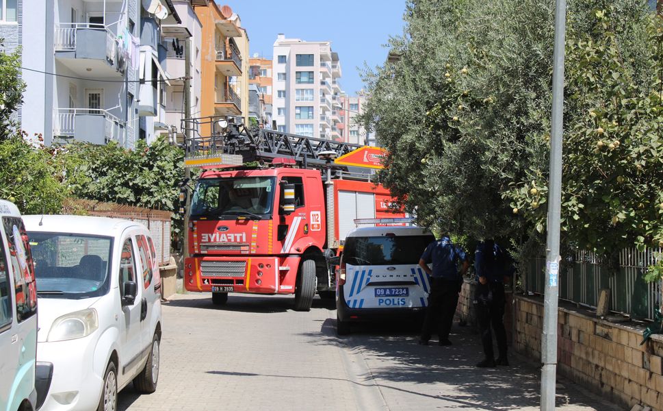 Sevimli kediyi kurtarmak için tüm ekipler seferber oldu, o kurtarılacağı anda atlayıp gitti