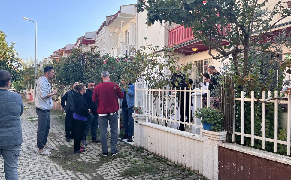 Merdivenlerden düşen adam hayatını kaybetti