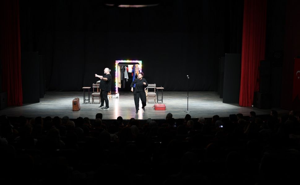 Aydın Büyükşehir Belediyesi Şehir Tiyatroları’nda yeni sezon başladı