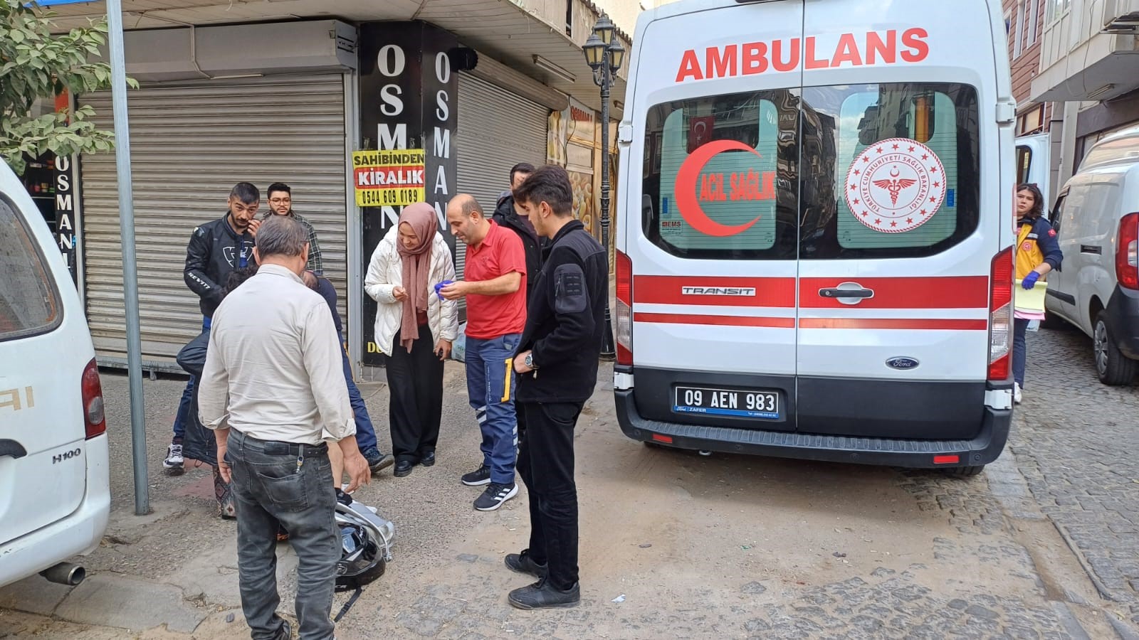 Aydın Efeler’de Otomobil Ile Motosiklet Çarpıştı (4)