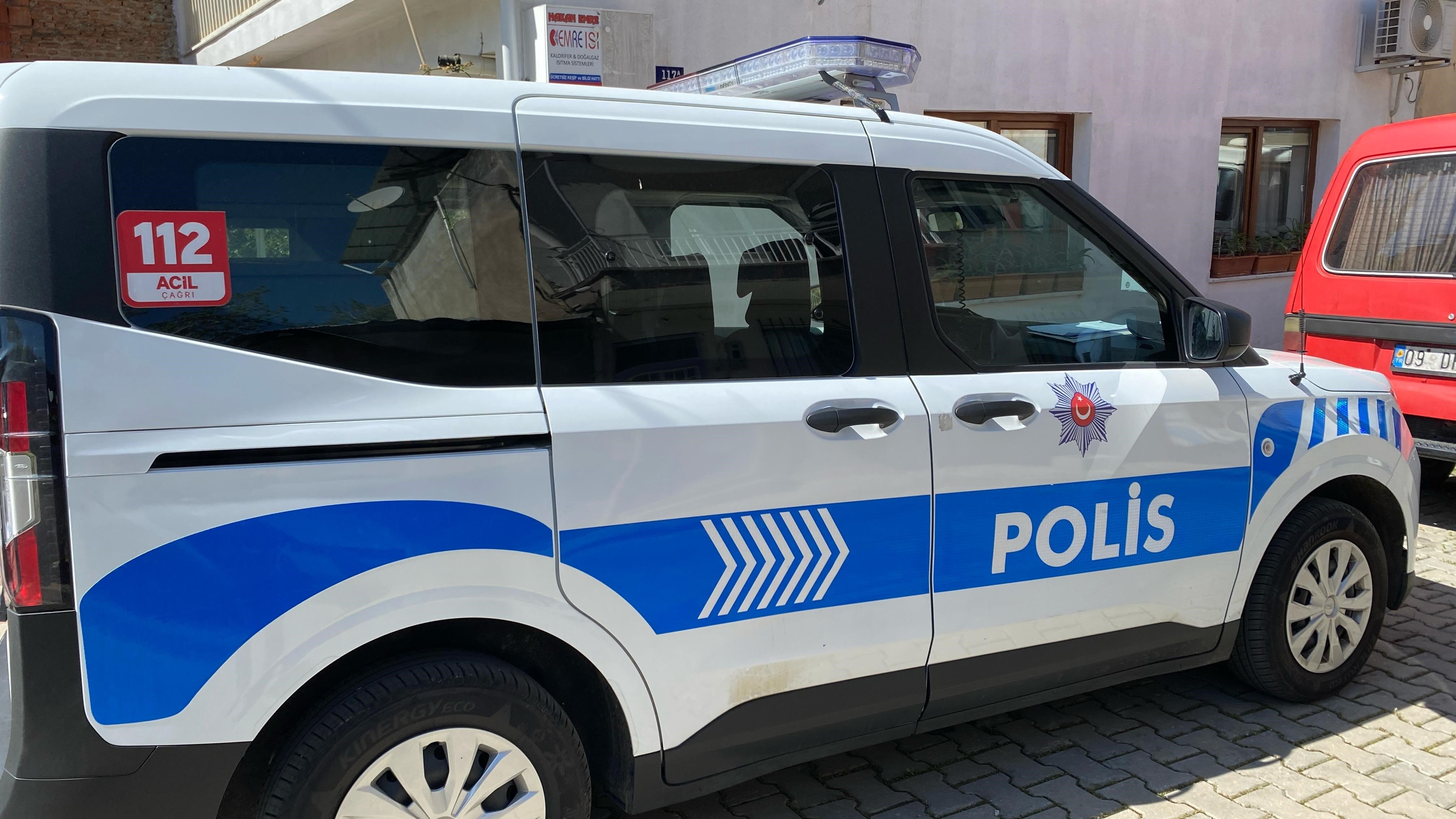Aydın’da Komşular Ihbar Etti, Cansız Bedeni Bulundu (3)