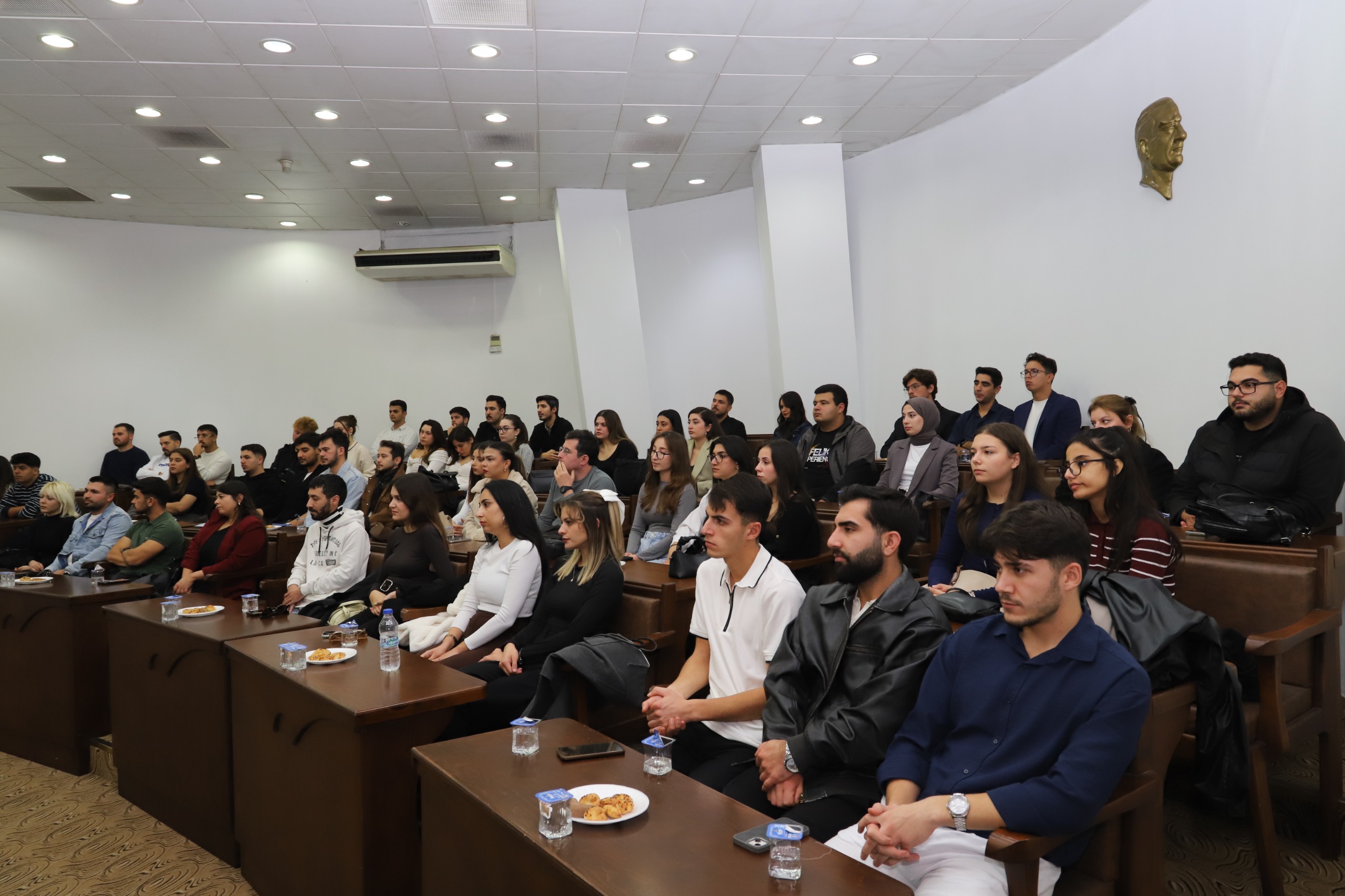 Whatsapp Image 2025 11 19 At 19.14.58