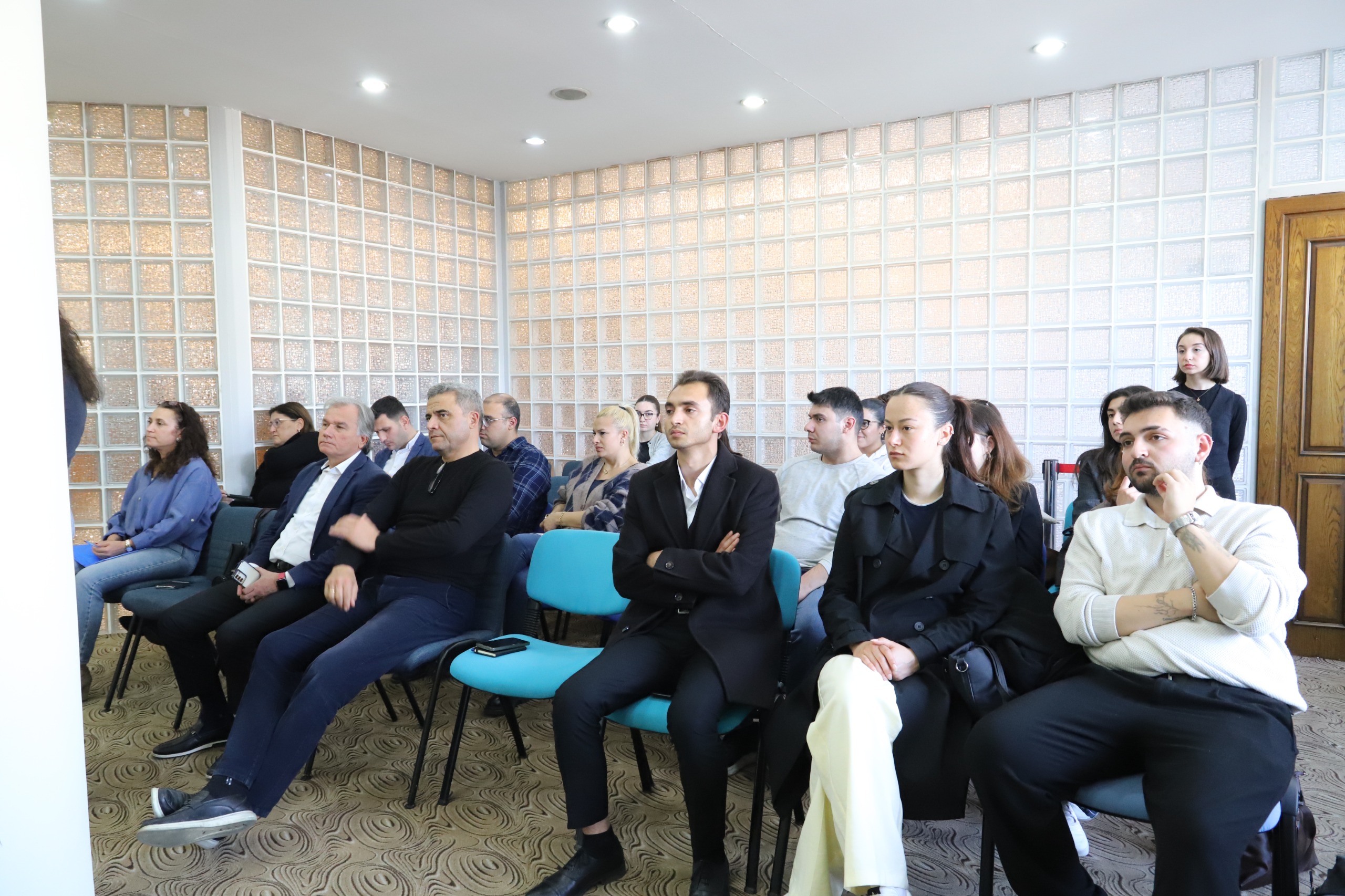 Whatsapp Image 2025 11 19 At 19.15.01